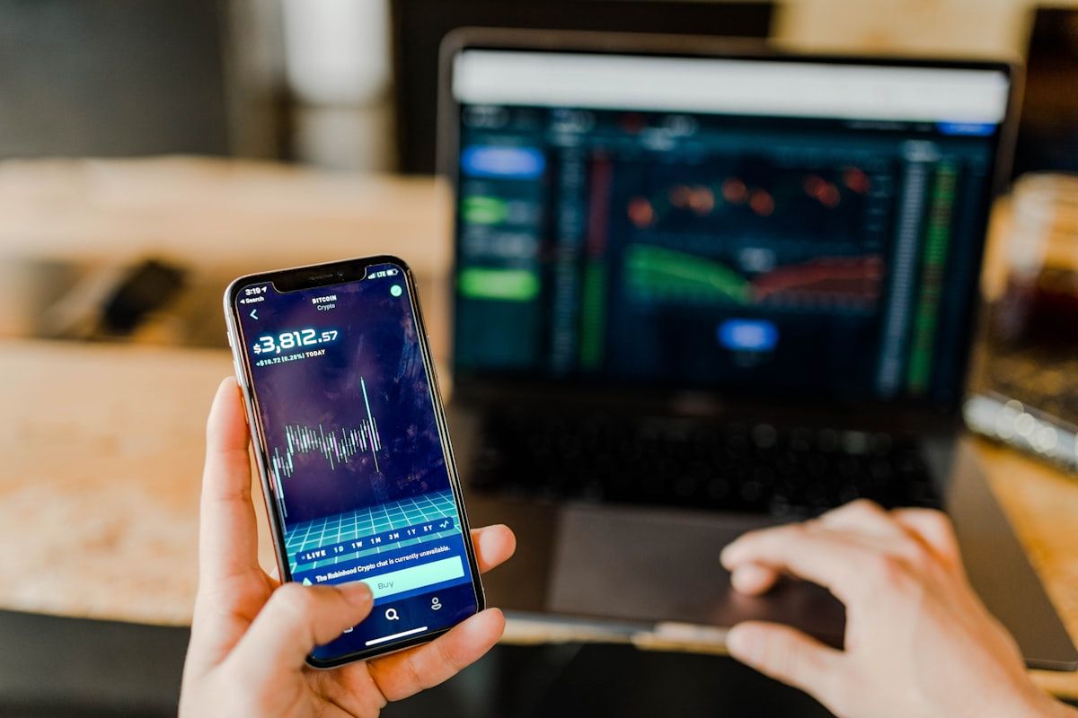 Individual REITs vs. REIT ETFs: Key Differences